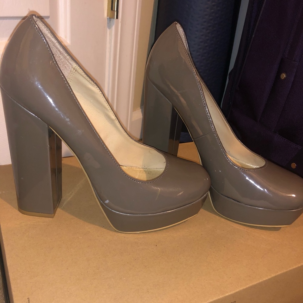 CHUNKY PLATFORM HEEL